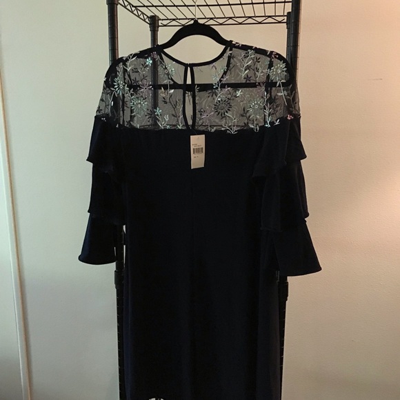 Navy 3/4 sleeve Express dress - Picture 3 of 4